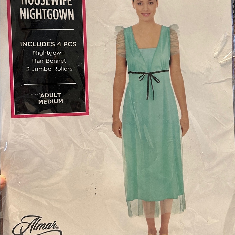 Almar HouseWife Halloween Costume